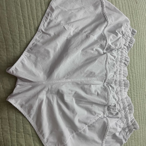 Lululemon shorts size 18 white and blue high rise like new - Picture 2 of 9